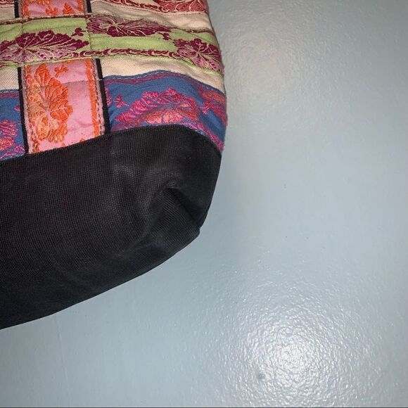 Hadley Pollet Tote RARE quilted leaf pattern - Picture 6 of 6